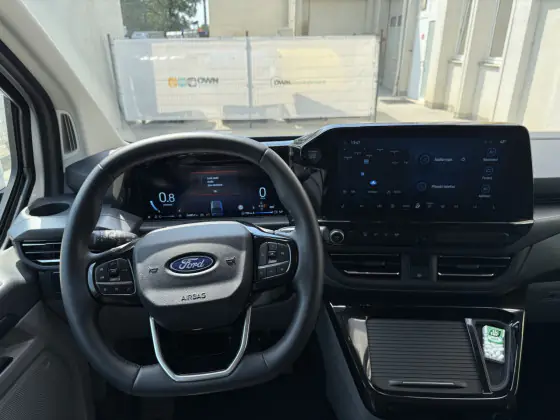 Ford Tourneo Custom 8 míst